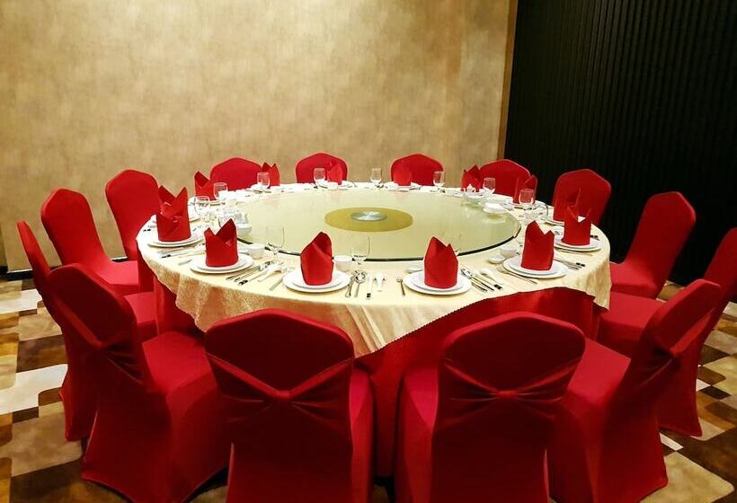 Swiss Belhotel Blulane