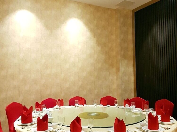 Swiss Belhotel Blulane