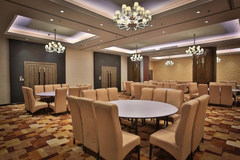 Swiss Belhotel Blulane