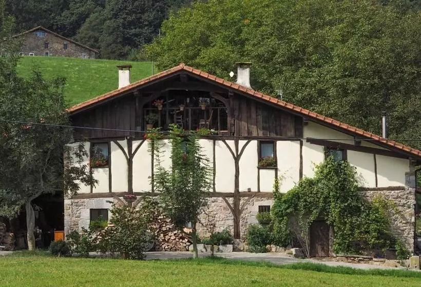 ユースホステル Otardi