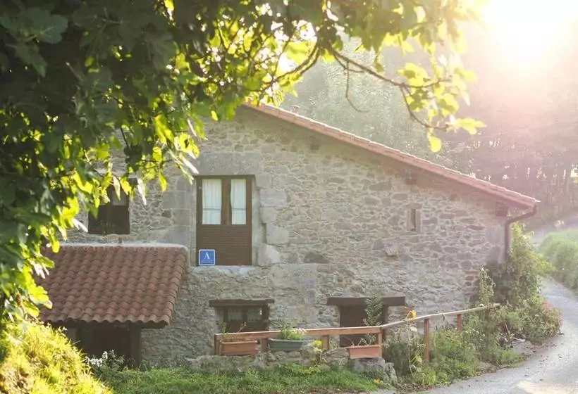 ユースホステル Otardi