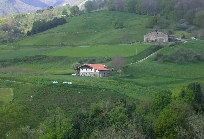 ユースホステル Otardi