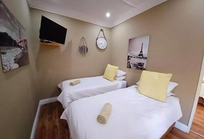 ベッドアンドブレックファースト Casa Cara Guest House