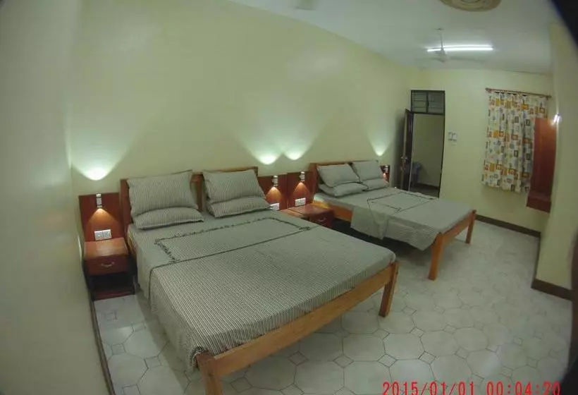 تختخواب و صبحانه Marigold Guest House