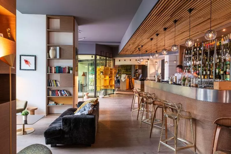 ホテル Golden Tulip Saint Malo– Le Grand Be