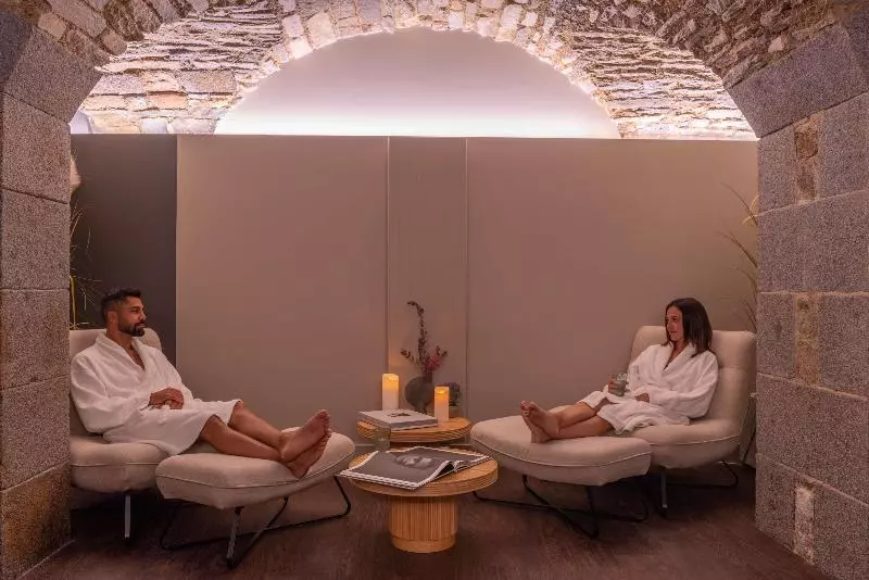 ホテル Golden Tulip Saint Malo– Le Grand Be