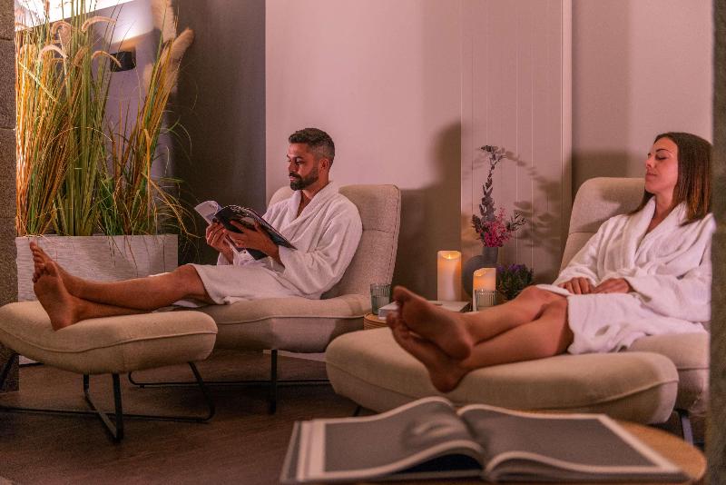 בית מלון כפרי Golden Tulip Saint Malo– Le Grand Be