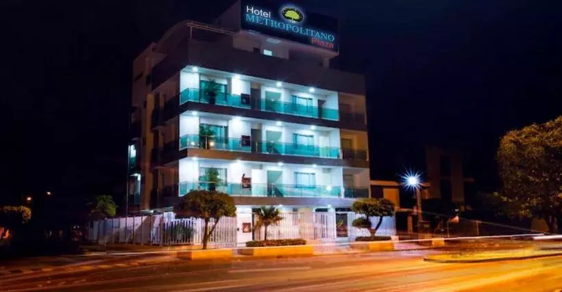 هتل Metropolitano Plaza