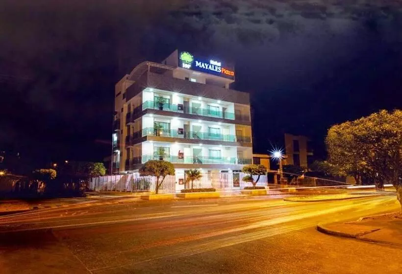 هتل Metropolitano Plaza
