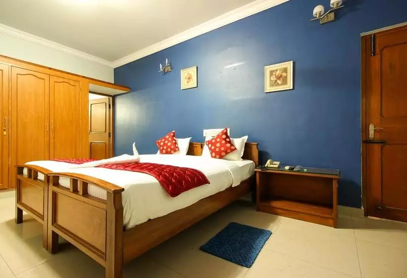 ホテル Oyo 6955 Eyrie Comfort Suites
