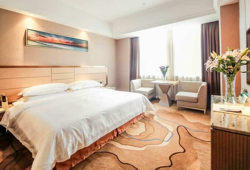 Vienna International Hotel Huhan Jiedaokou