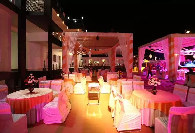 Nauka Hills Resort