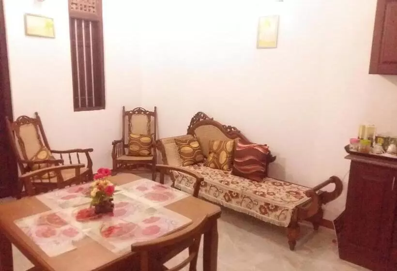 هاستل Comfort Inn  Galle Fort