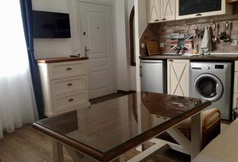 تختخواب و صبحانه Guest Rooms Boutique Varna