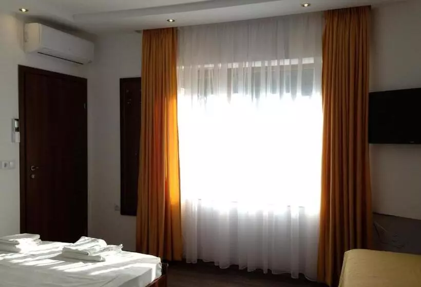 تختخواب و صبحانه Guest Rooms Boutique Varna