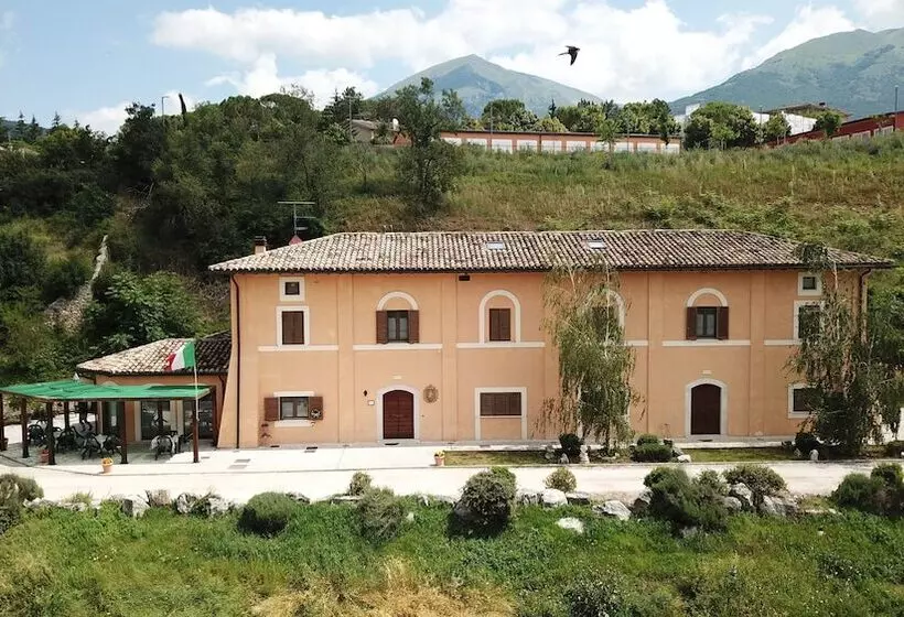 Aamiaismajoitus (B&B) Il Casale San Martino