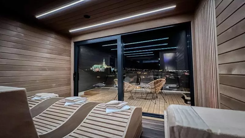 Boutique Hotel11 With Rooftop Spa