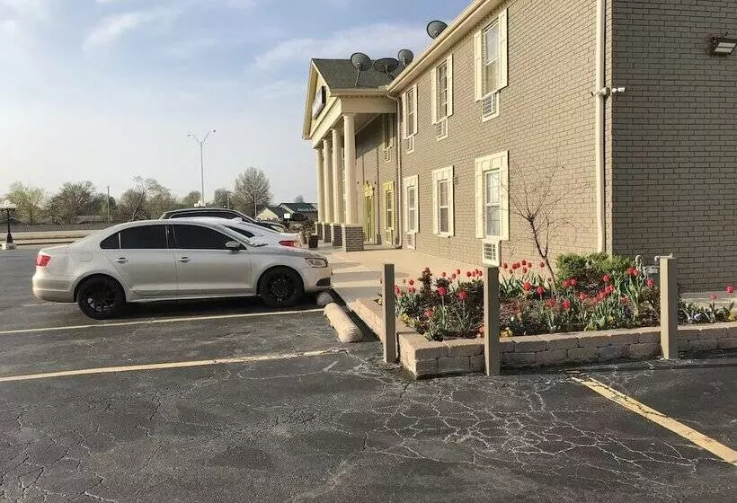 مُتل Hometown Inn & Suites