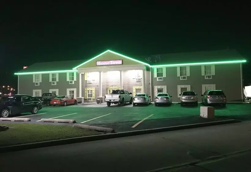 مُتل Hometown Inn & Suites