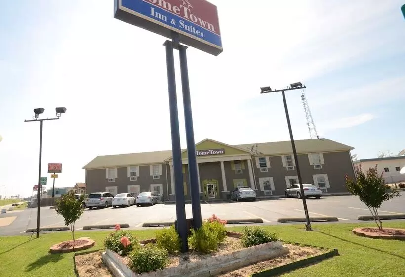 مُتل Hometown Inn & Suites
