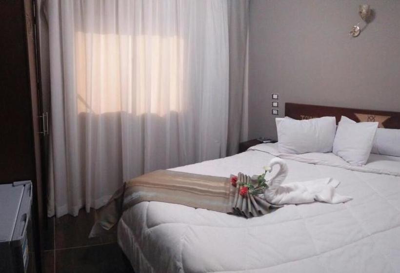 هاستل Town View