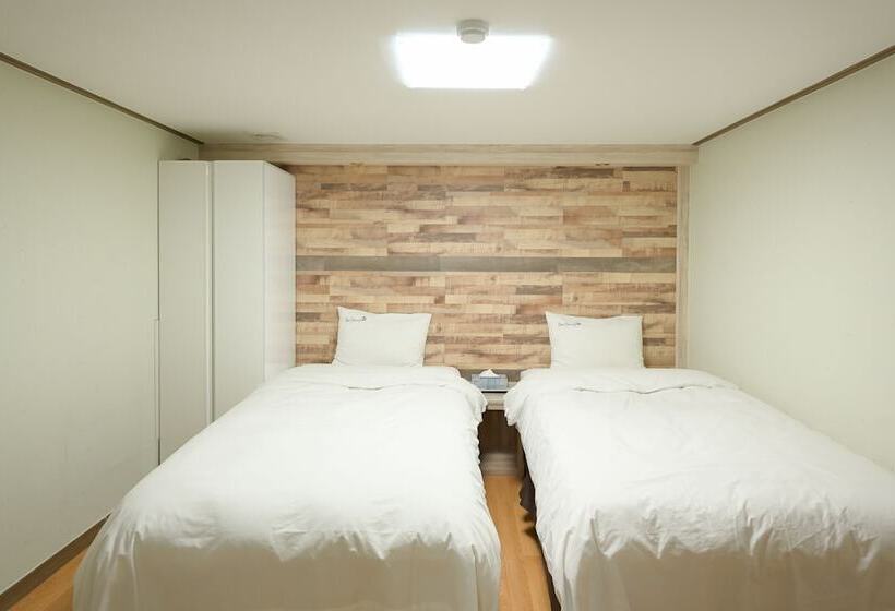 Daeyoung Hotel Myeongdong