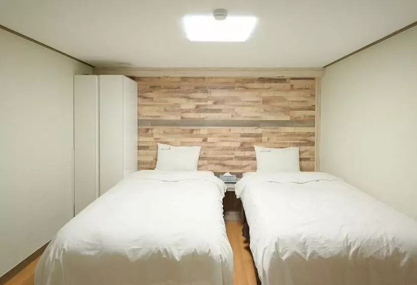 Daeyoung Hotel Myeongdong