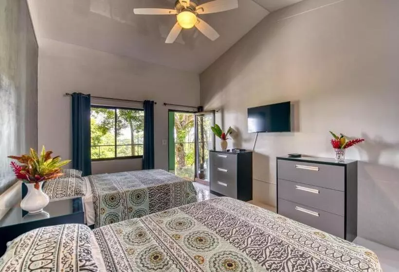 ホテル Casa Conley Del Mar