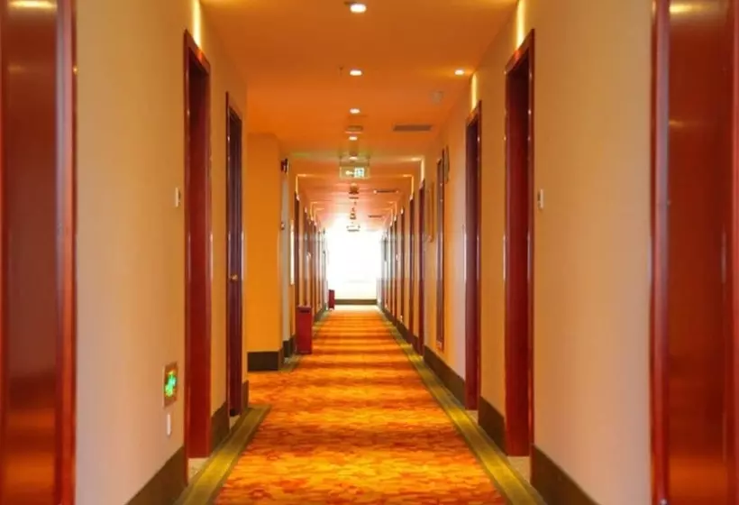 Hotelli Greentree Inn Langfang Bazhou Railway Station West Yingbin Road Express