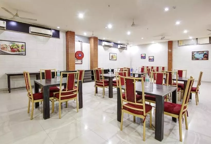 ホテル Mint City Center Suites