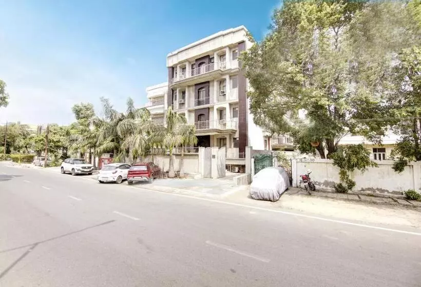 ホテル Mint City Center Suites