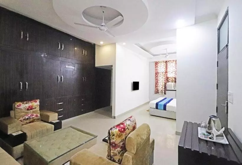 ホテル Mint City Center Suites