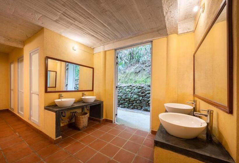 هتل Panhou Retreat