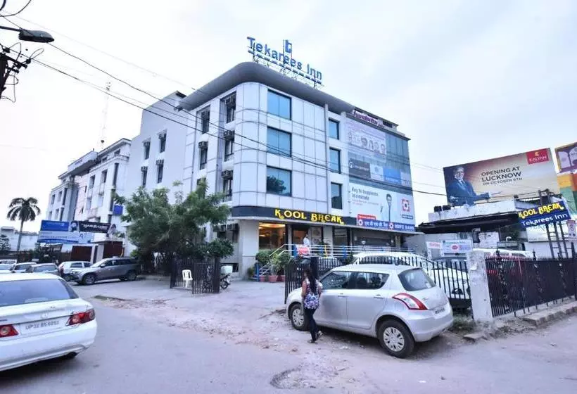 ホテル Tekarees Inn