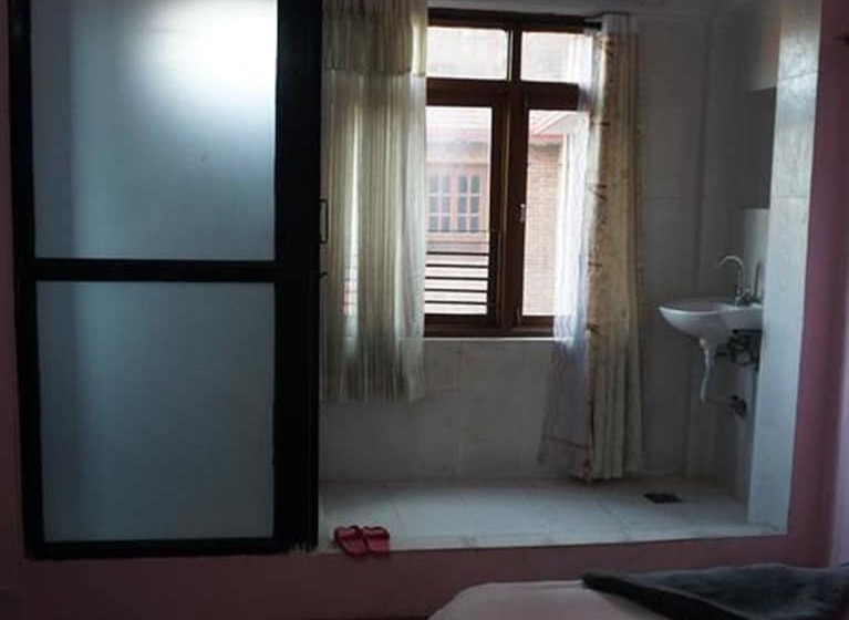 تختخواب و صبحانه Friend S Guest House