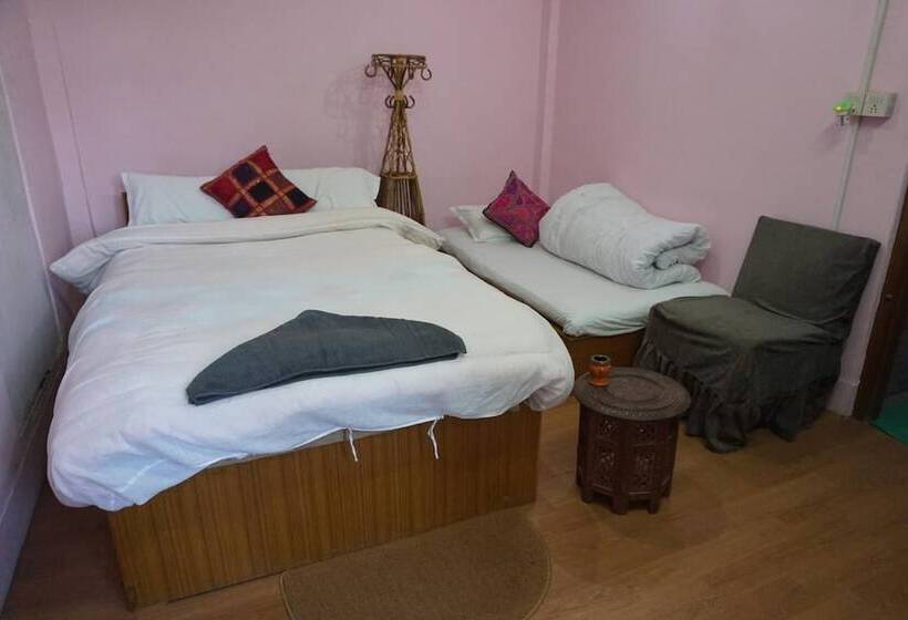 تختخواب و صبحانه Friend S Guest House