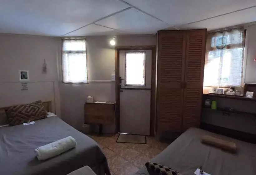 Aamiaismajoitus (B&B) Leo's Den