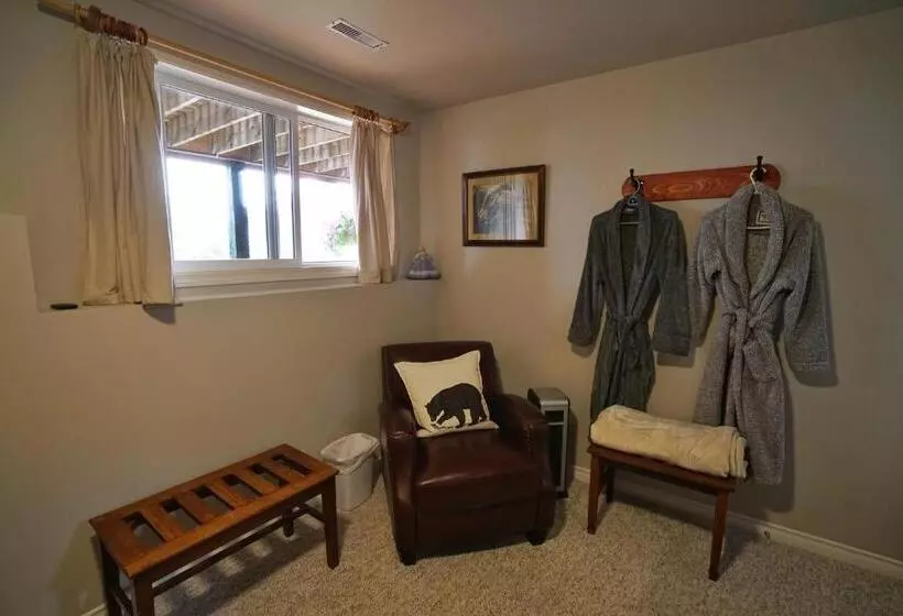 Deer Ridge B&b