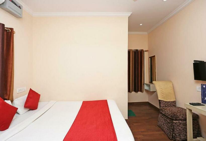 Hotel Flagship Lazystays