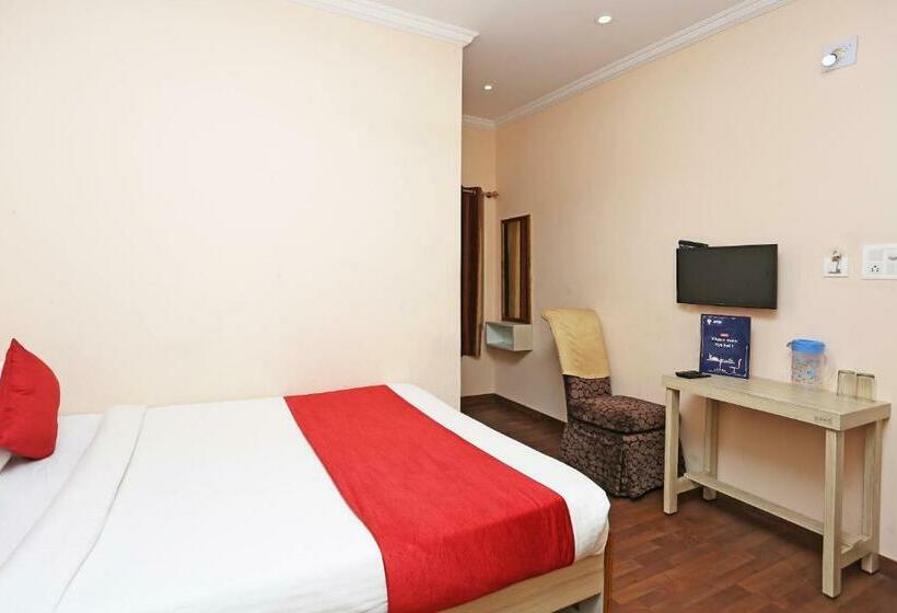 Hotel Flagship Lazystays