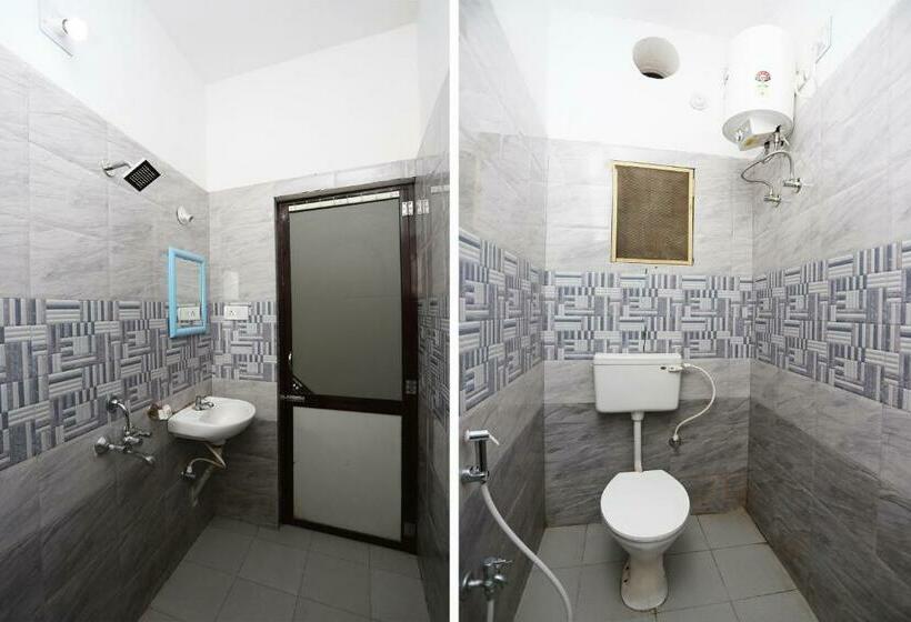 Hotel Flagship Lazystays