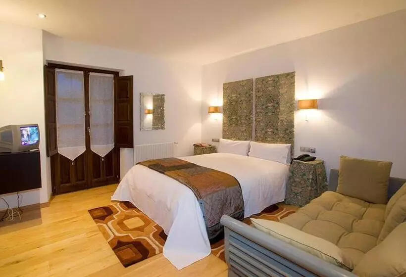 ホテル Y Apartamentos Rurales L Anceo