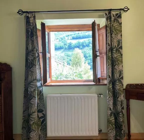 ホテル Y Apartamentos Rurales L Anceo