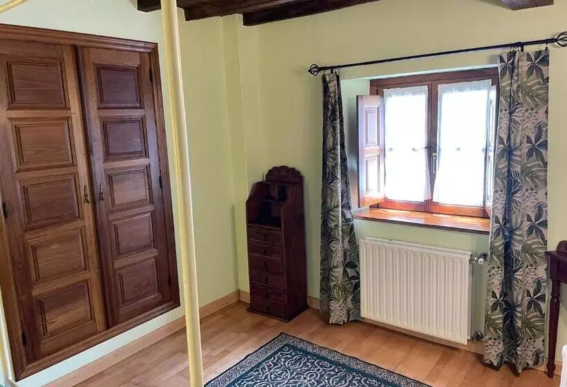 ホテル Y Apartamentos Rurales L Anceo