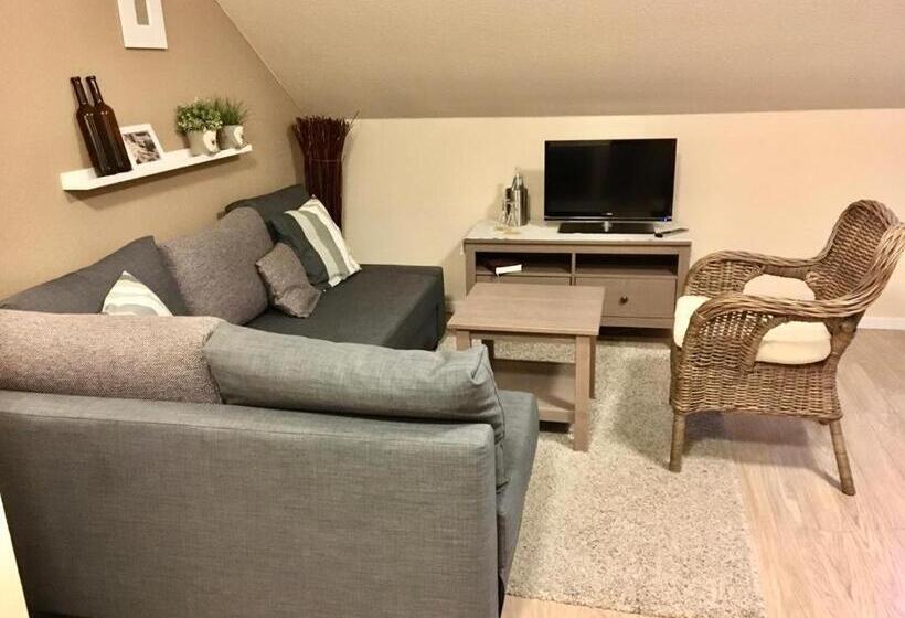 Отель Station L