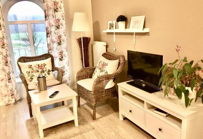 Отель Station L