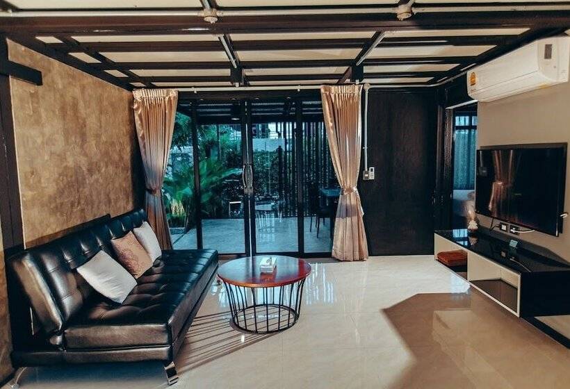 Mawadee Island Resort