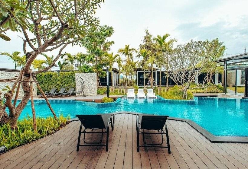 Mawadee Island Resort