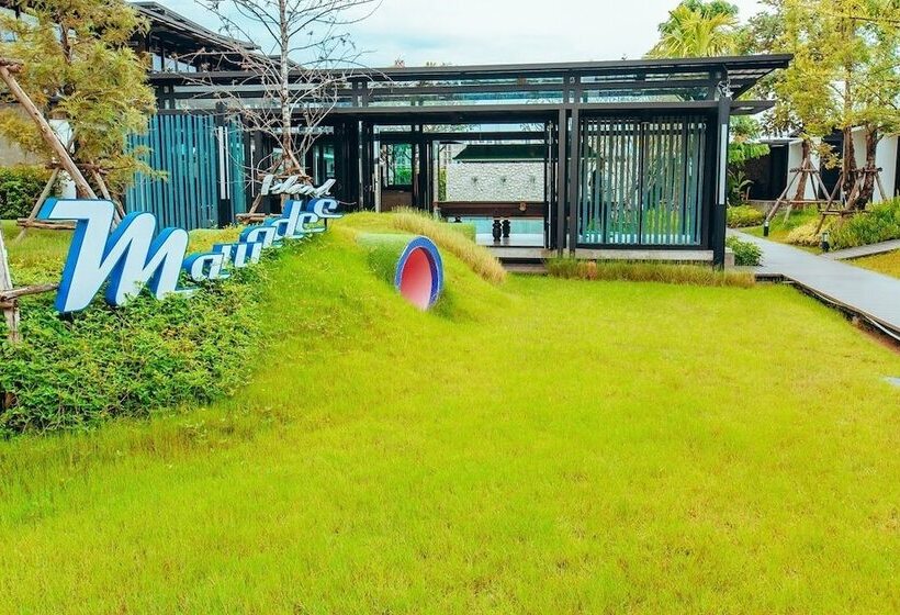 Mawadee Island Resort