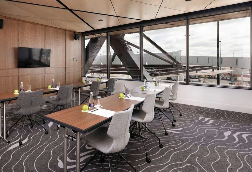 Novotel Christchurch Airport